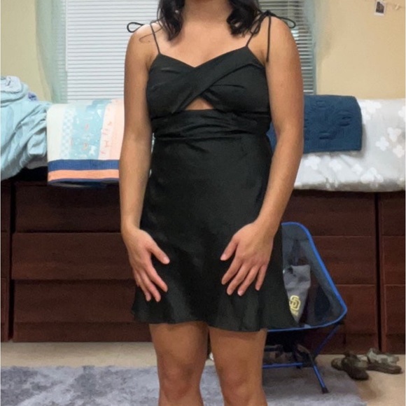 Holly Molly black dress - Picture 3 of 4